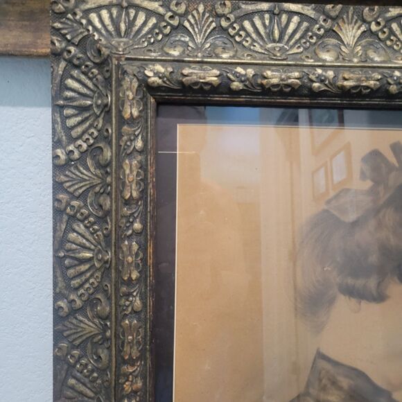 Vintage or Antique Portrait of a women muted pallet in ornate frame & Matted - Picture 7 of 16